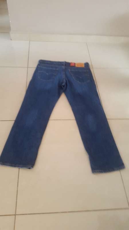 Men levis jean