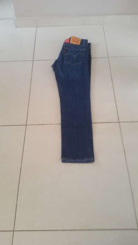 Men levis jean