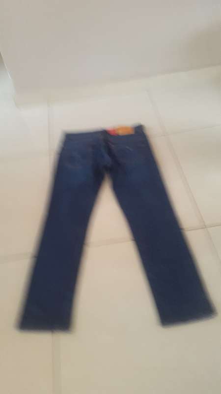 Men levis jean