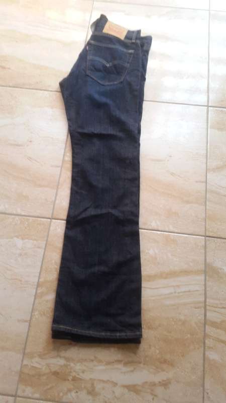 Men levis jean