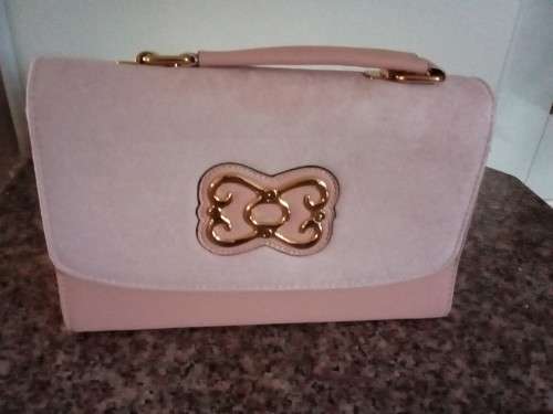 LADIES HANDBAGS