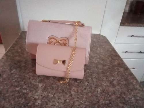 LADIES HANDBAGS