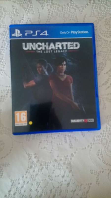 UNCHARTED 4 PS4