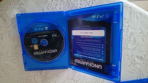 UNCHARTED 4 PS4