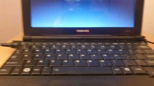 TOSHIBA NB505 32BIT ZORIN OS