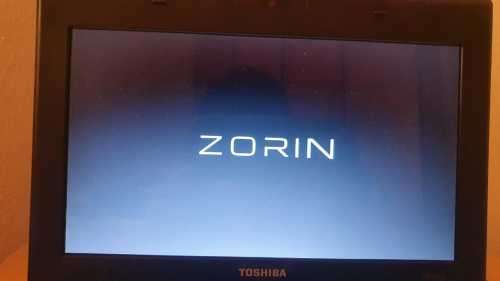 TOSHIBA NB505 32BIT ZORIN OS