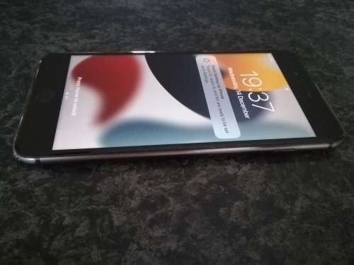 iphone 8 Plus 64gb