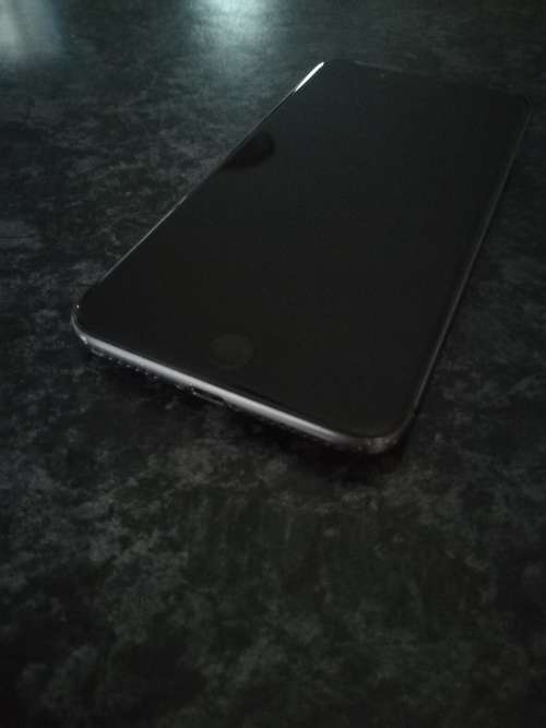 iphone 8 Plus 64gb