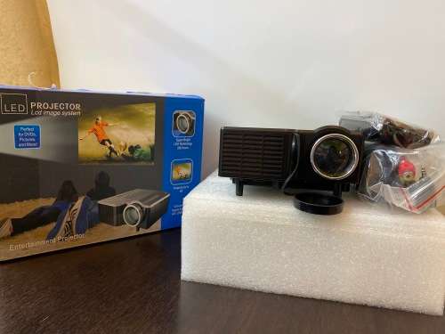 60``LED PROJECTOR