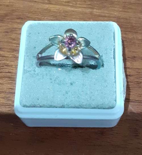 Costume jewellery lot