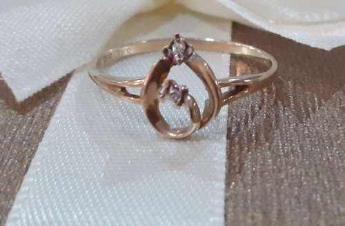 9k Gold Double Tear Drop Ring