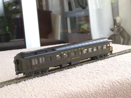 Rivarossi HO Scale Santa Fe Passenger Cars Set of Six