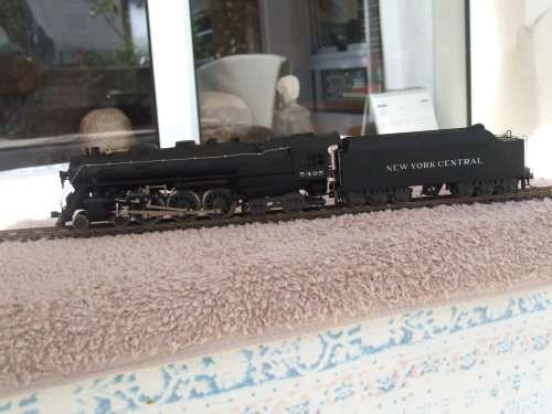Rivarossi HO Scale New York Central Hudson Locomotive