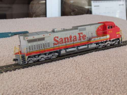 Athearn HO Scale Santa Fe GE C44-9W Diesel Locomotives, Pair, One Powered, One Dummy