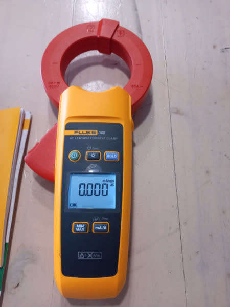 FLUKE 369 LEAKAGE CURRENT CLAMP METER