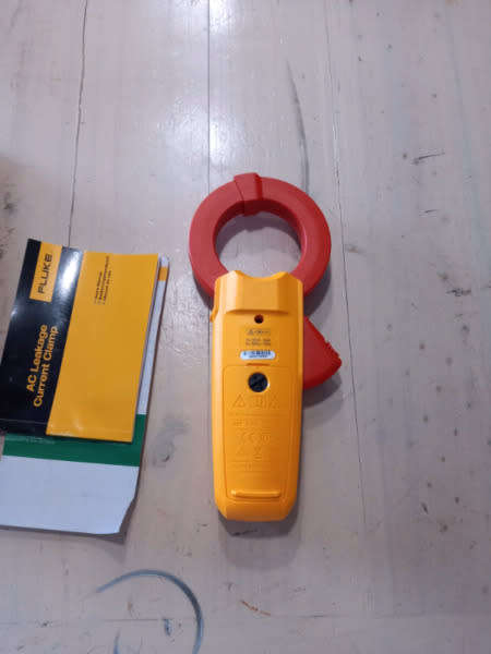 FLUKE 369 LEAKAGE CURRENT CLAMP METER