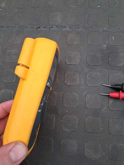 FLUKE 110 MULTIMETER (NO LEADS)
