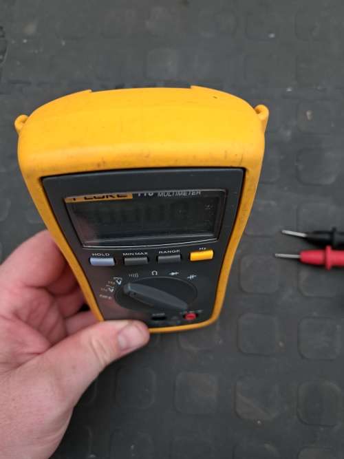 FLUKE 110 MULTIMETER (NO LEADS)