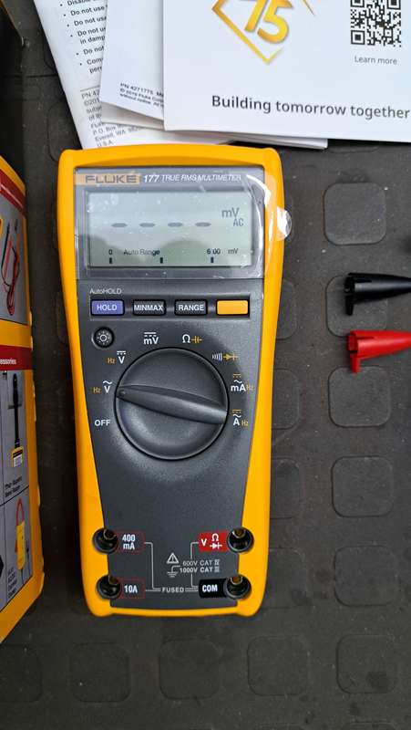 FLUKE 177 Multimeter