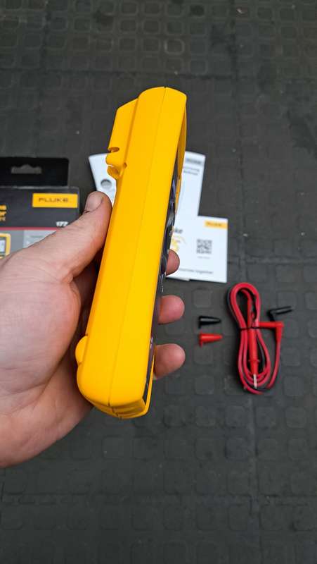 FLUKE 177 Multimeter