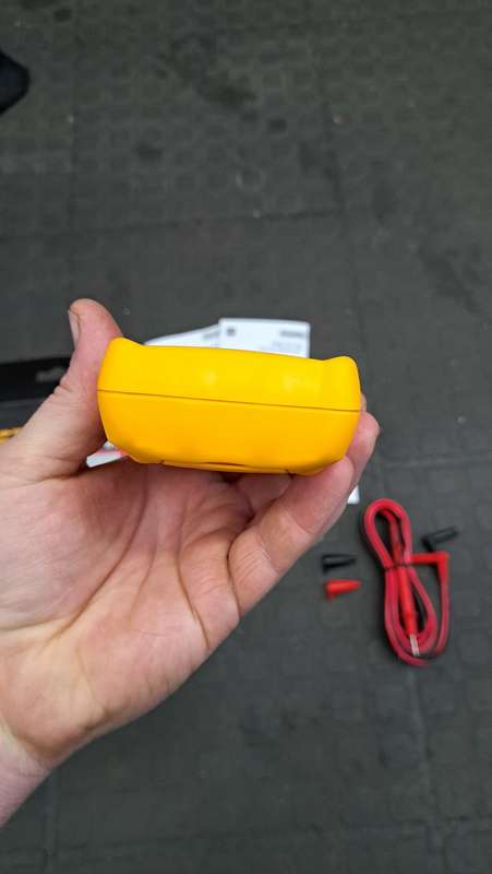 FLUKE 177 Multimeter
