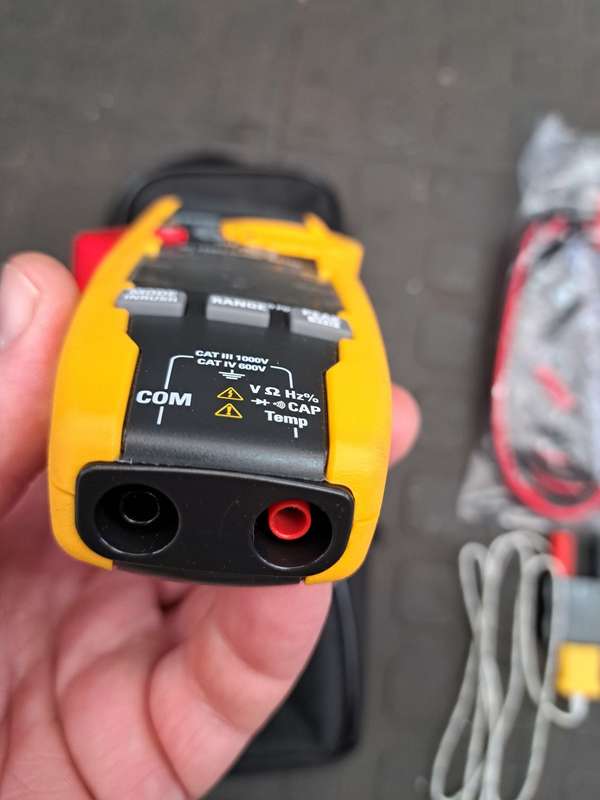 MAJOR-TECH  1000A AC TRMS Clamp Meter, CAT IV 600V MT770
