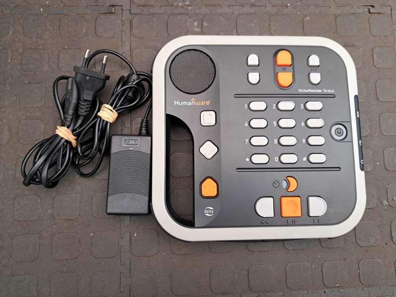 HUMANWARE Victor Reader Stratus12 M