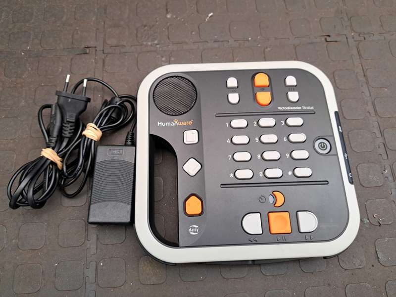 HUMANWARE Victor Reader Stratus12 M