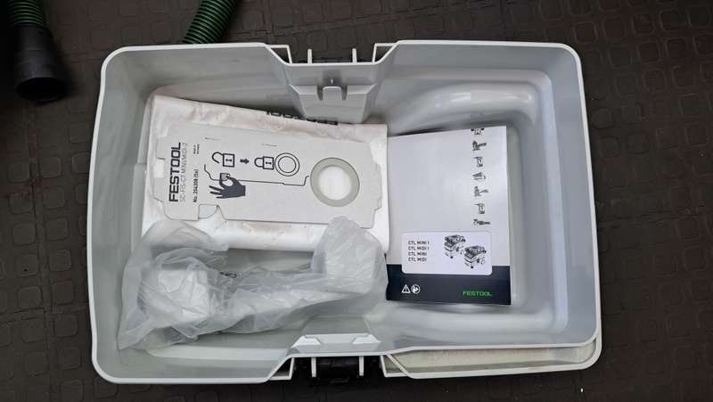 Festool Mobile dust extractor CTL MIDI CLEANTEC *EX DISPLAY UNIT / NEVER USED*