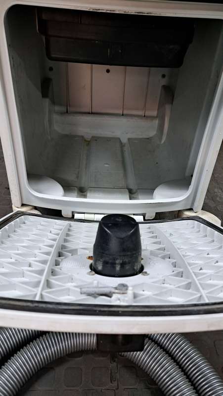 RUPES KS260 Vacuum Energy Car with Electric & Pneumatic Circuit.