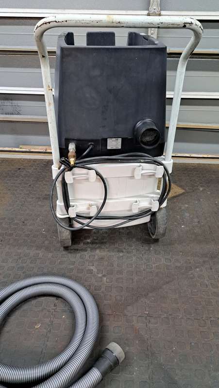 RUPES KS260 Vacuum Energy Car with Electric & Pneumatic Circuit.