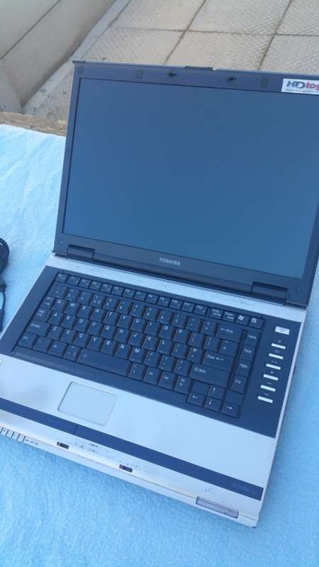 Toshiba Satellite Pro M70 Laptop - Intel Pentium 2.13 - 1 Gig Memory - 200 Gig Hard Drive