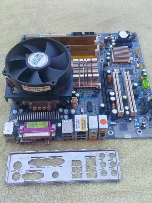GigaByte COMBO  LGA 775 GA-8I945PM-RH + 3 GIG Ghz Pentium D Cpu + 2 Gig DDR 2 Ram + GFX Card