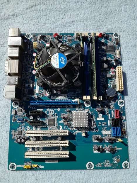 Awesome Intel i3-3240 Bundle - Intel DZ68DB Motherboard - 4 GB  DDR3 Memory - Last Chance