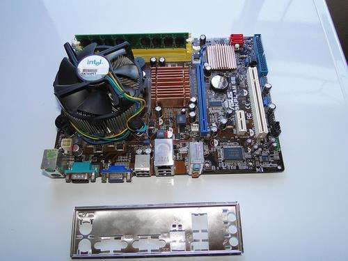 Asus P5KPL-AM SE Mobo = Intel Dual Core 1.8 Ghz CPU  + 1 Gig Ram Combo - Price Drop