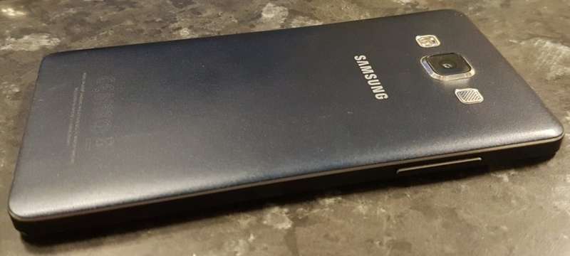 Samsung Galaxy A5 (2015) SM-A500F (NO SCREEN READ!!)