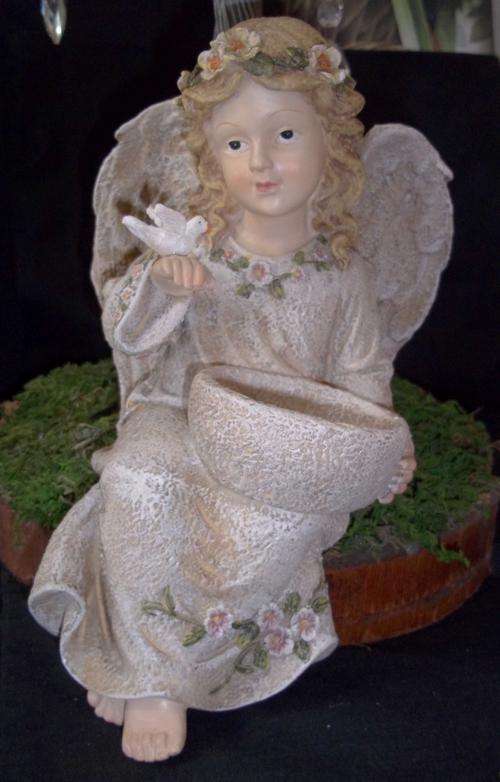 Angel garden birdfeeder