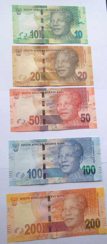 Nelson Mandela banknotes - Gill Marcus - Set of unc notes. Ser. no. AA 0001371. All same number