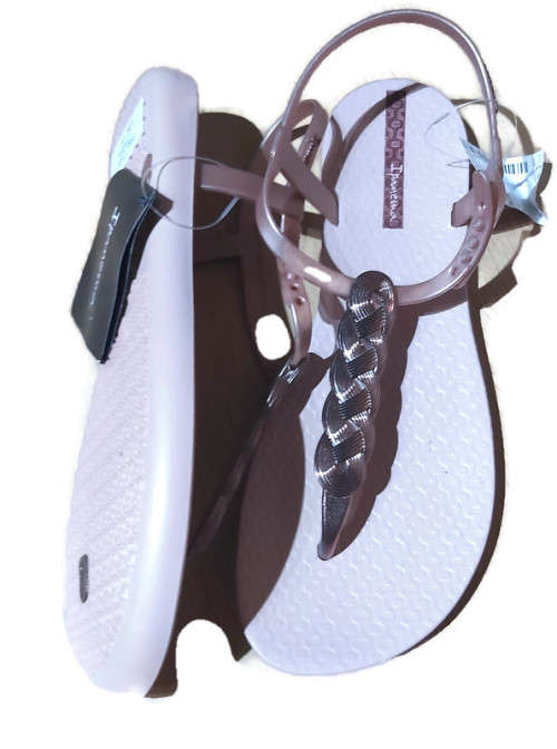 Gorgeous Metallic Ipanema Slingback Sandals Size 7
