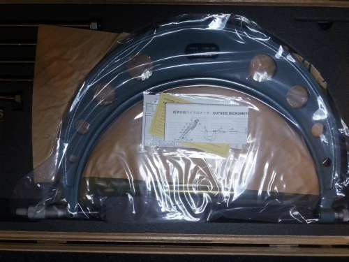 Mitutoyo 0-300mm Outside Micrometer in Wooden Box