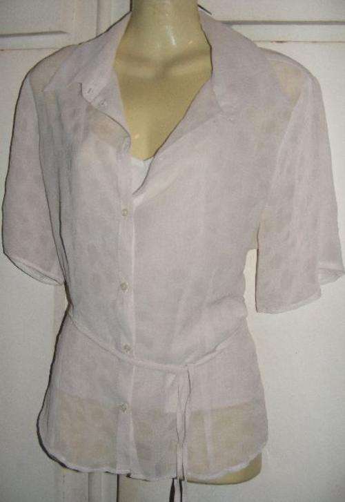 SALE!!!! GORGEOUS CREAM SHIRT WITH CAMISOLE(14/38)