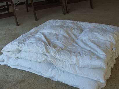 Good quality duck down duvet. As new (see pic)