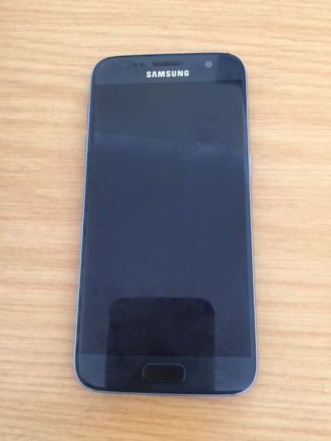 SAMSUNG S7 WITH ALL ACCESSORIES IN BOX