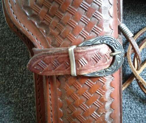WESTERN SIXSHOOTER BELT & HOLSTER :