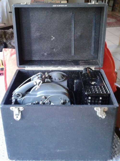 BOLEX PAILLARD VINTAGE PROJECTOR