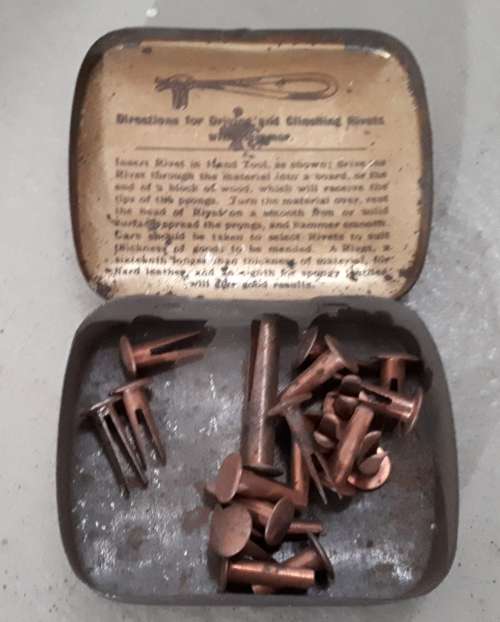 VINTAGE RIVET TIN