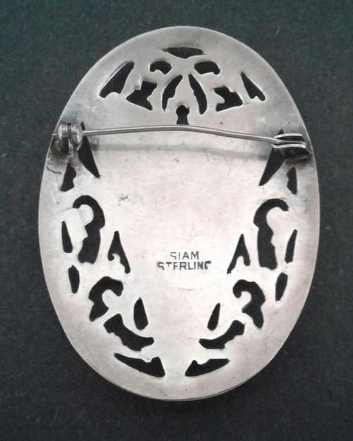 VINTAGE SIAM BROOCH : STERLING SILVER