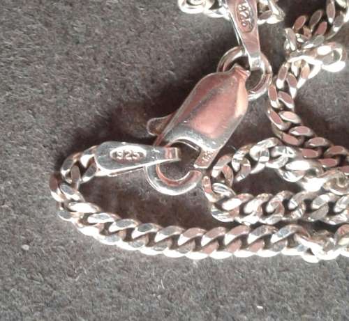 48 CM STERLING SILVER NECKLACE AND SILVER PENDANT