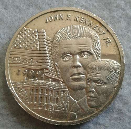 1999 LIBERIA 5 DOLLAR : JOHN.F.KENNEDY : COMMEMORATIVE : CROWN