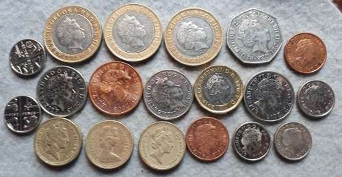 10 POUNDS  PLUS : COMBINED GREAT BRITAIN LOT